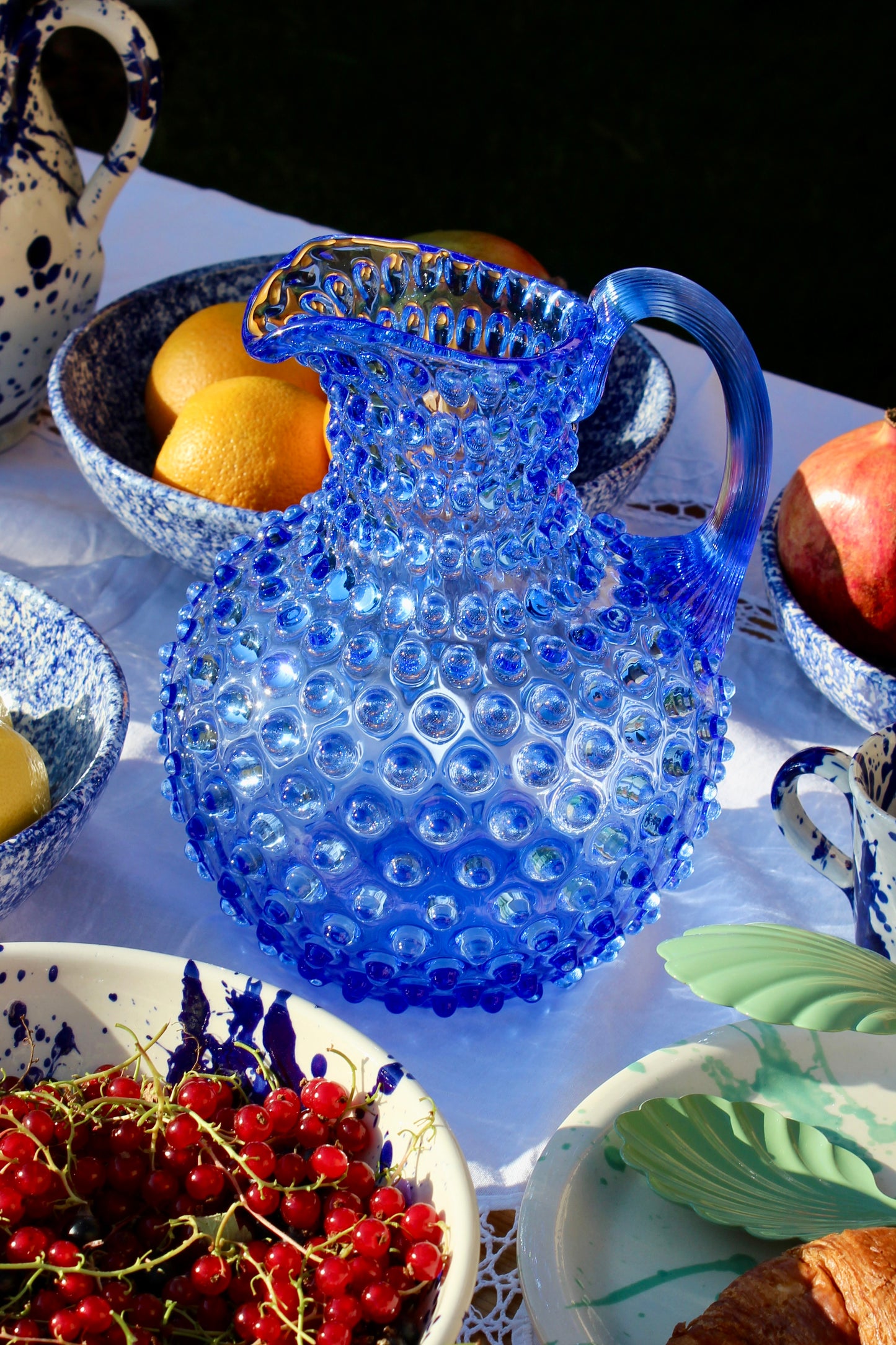 Skleněný džbán Hobnail modrý